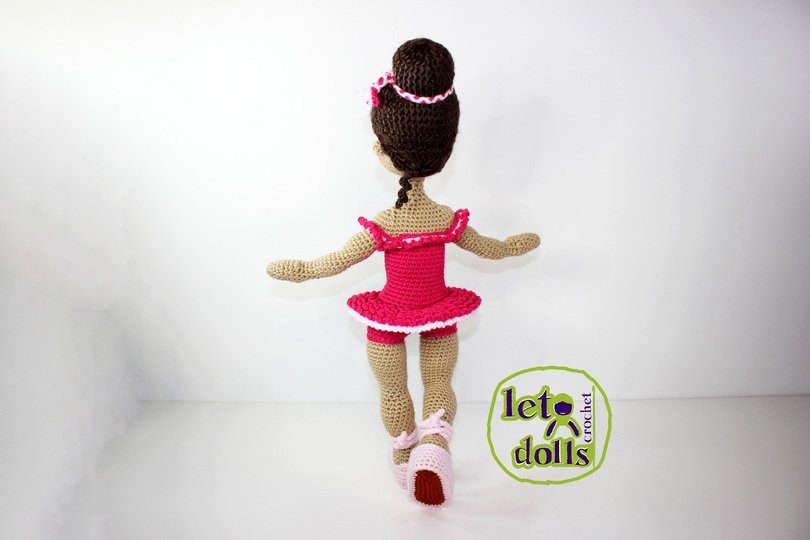 Uma, Medium Crochet Doll Pattern, Amigurumi, 18"/ 46 cm Tall