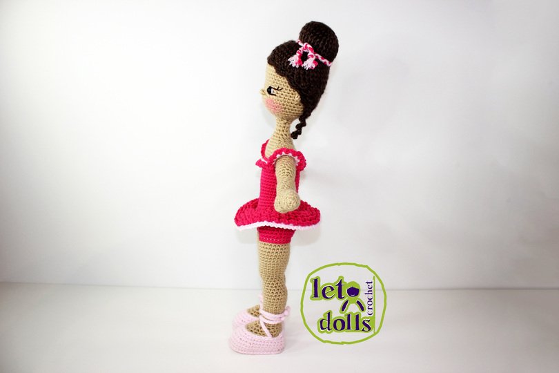 Uma, Medium Crochet Doll Pattern, Amigurumi, 18"/ 46 cm Tall