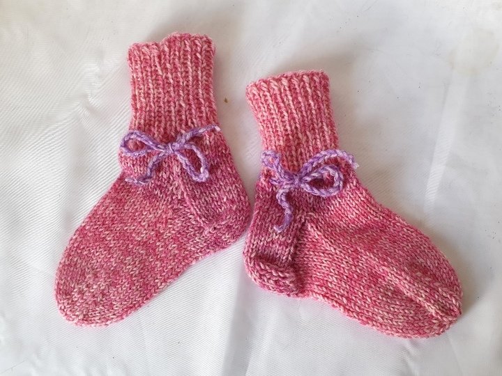 Strickanleitung Baby-Socken aus 6-fach-Sockenwolle, ca. 11,5 cm  #304