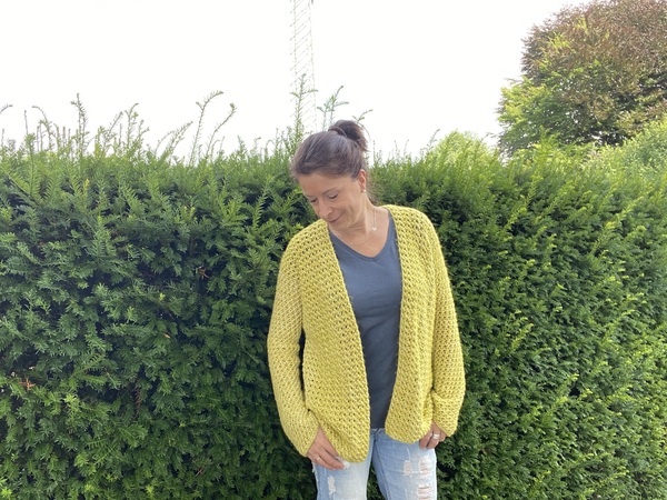 KIWI Cardigan - seamless - all sizes - no swatching
