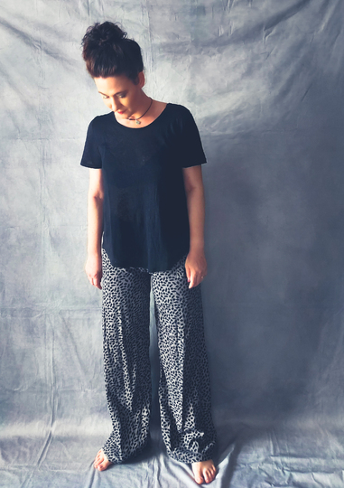 Schnittmuster + Nähanleitung Hose "Laia" - luftige Hose aus Webware