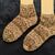 Anleitung: Sneakersocken mit Lochmuster in Gr. 40