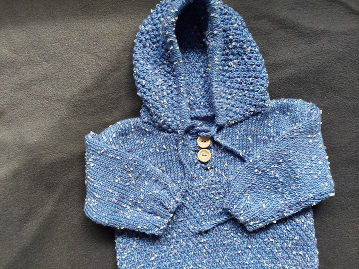 Strickanleitung Baby Kapuzenpulli mit Kordel Größe 80/86!