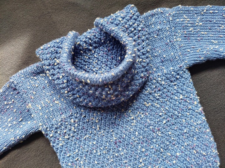 Strickanleitung Baby Kapuzenpulli mit Kordel Größe 80/86!