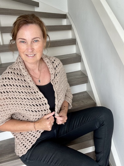 Shrug 'Toscana' crochet pattern cardigan | bridal cape