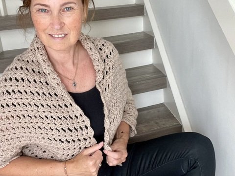 Shrug 'Toscana' crochet pattern cardigan | bridal cape