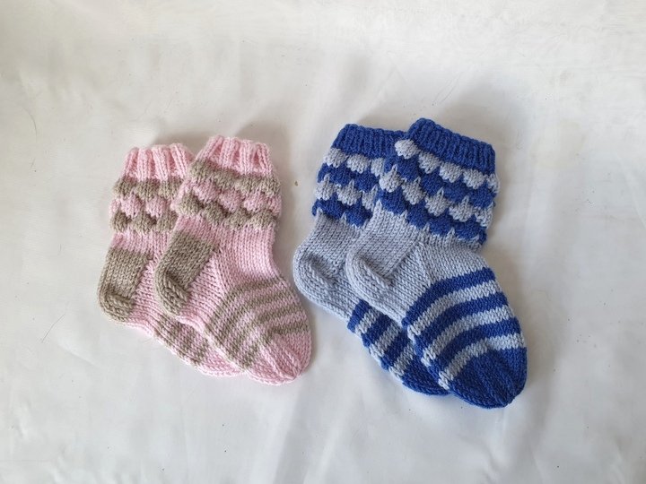 Strickanleitung Baby-Socken in 2 Größen, ca. 9 cm und ca. 11 cm  #306