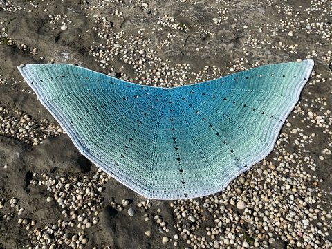 Häkelanleitung Halbrundtuch "Nami"