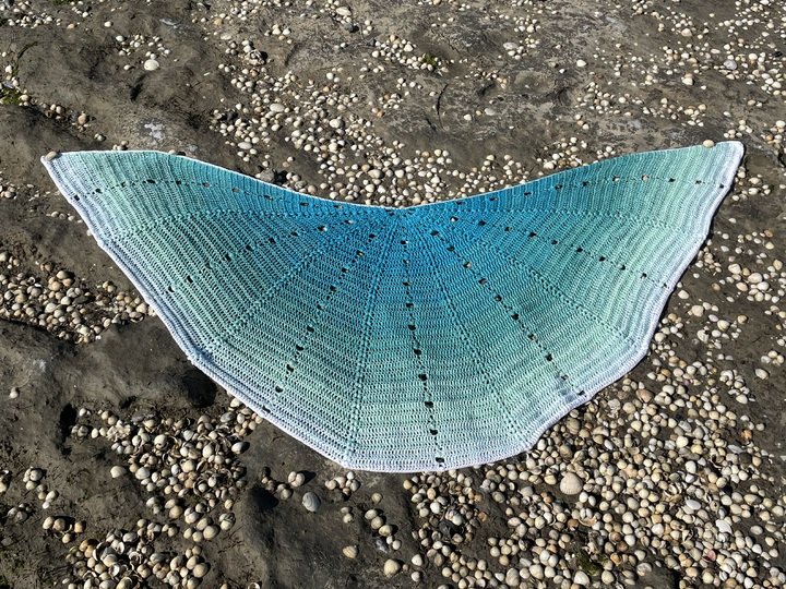 Häkelanleitung Halbrundtuch "Nami"