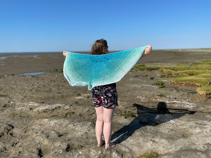 Häkelanleitung Halbrundtuch "Nami"