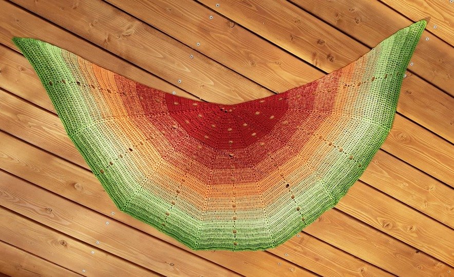 Häkelanleitung Halbrundtuch "Nami"