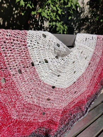 Häkelanleitung Halbrundtuch "Nami"