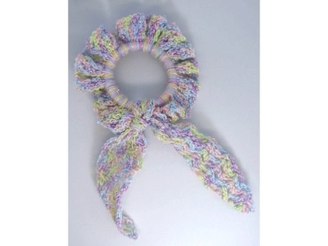 Create your own unique hair accessory with the crochet pattern: Scrunchie