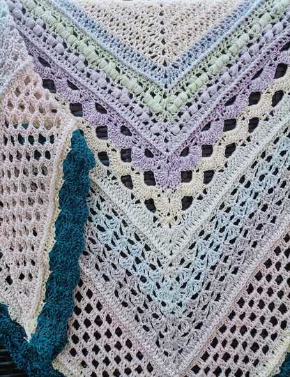 Häkelanleitung - Tuch "Kayla"