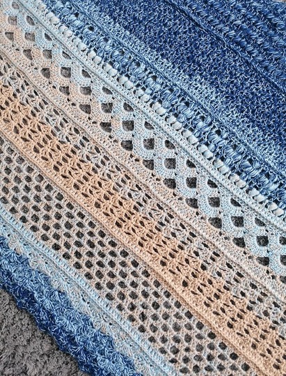 Häkelanleitung - Tuch "Kayla"