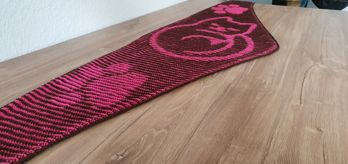 Cat, Shadow Knitting, Illusion Knitting, Flat Motif Shawl