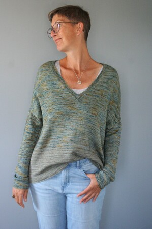 comfy v neck sweater knitting pattern top down seamless
