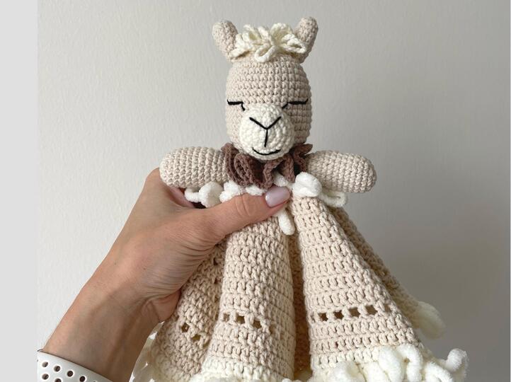Crochet llama baby lovey pattern, newborn security blanket comforter