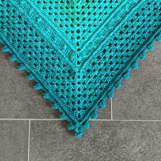 Häkelanleitung Paolina, Dreieckstuch, Schultertuch, Half-Granny-Muster