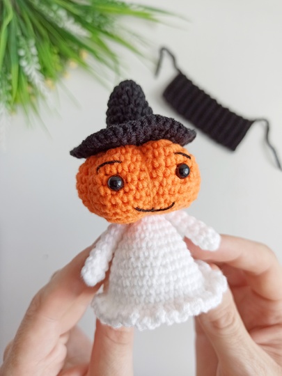 Halloween ghost with a pumpkin head, amigurumi ghost halloween decor