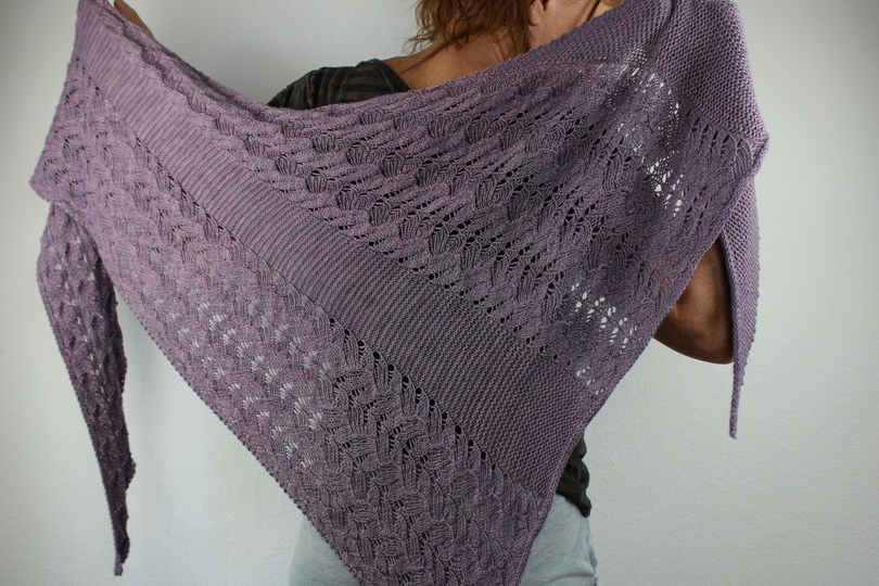 Strickanleitung Dreieckstuch – elegantes asymmetrisches Lacetuch