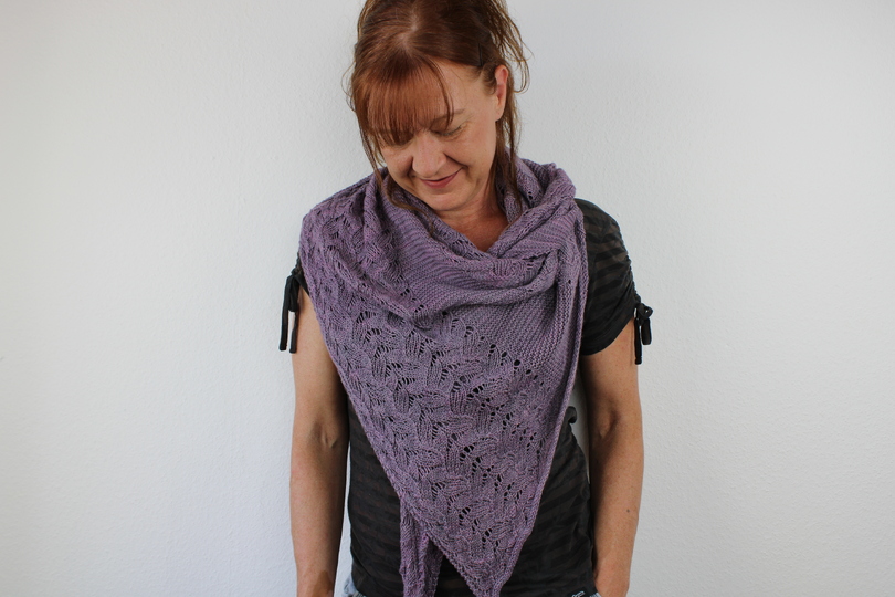 Strickanleitung Dreieckstuch – elegantes asymmetrisches Lacetuch