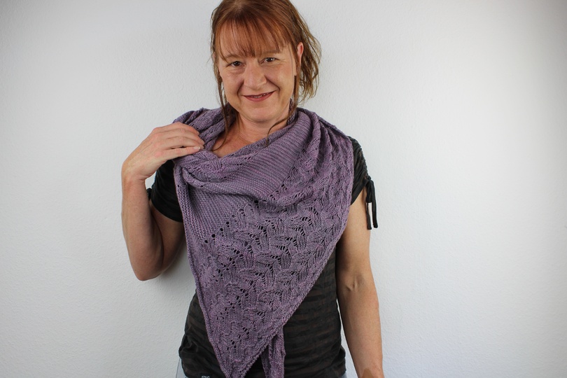 Strickanleitung Dreieckstuch – elegantes asymmetrisches Lacetuch