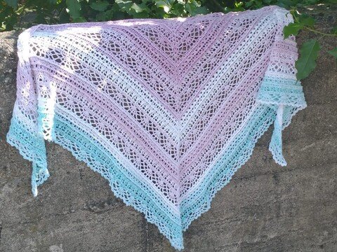 Häkelanleitung Dreieckstuch Roundabout