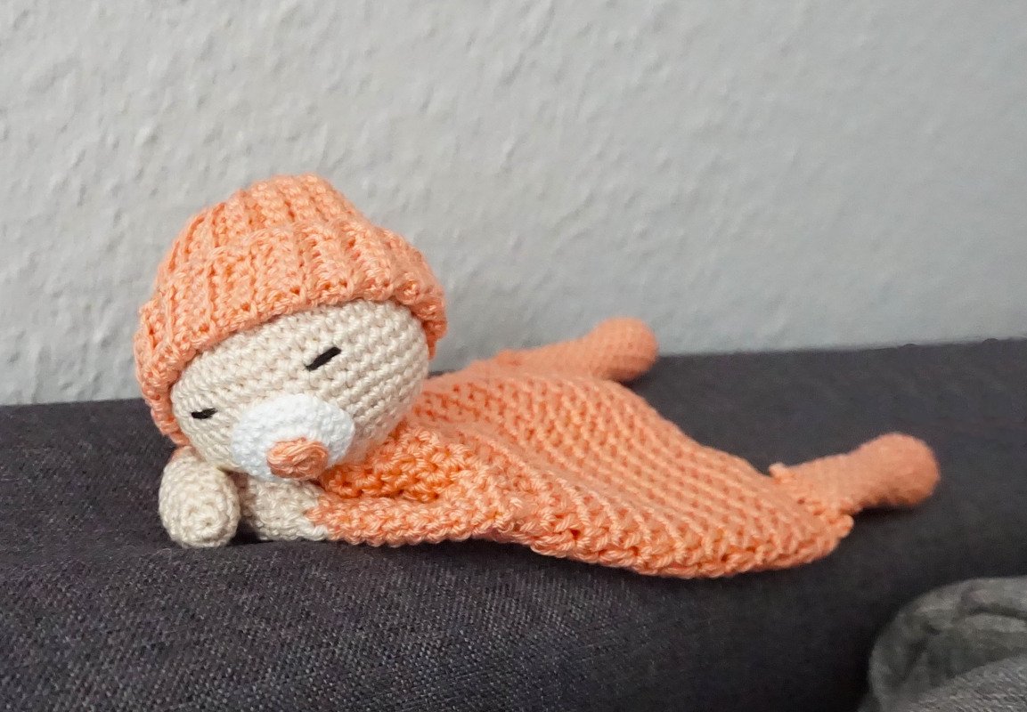 Crochet pattern: cuddle cloth baby - Image 3