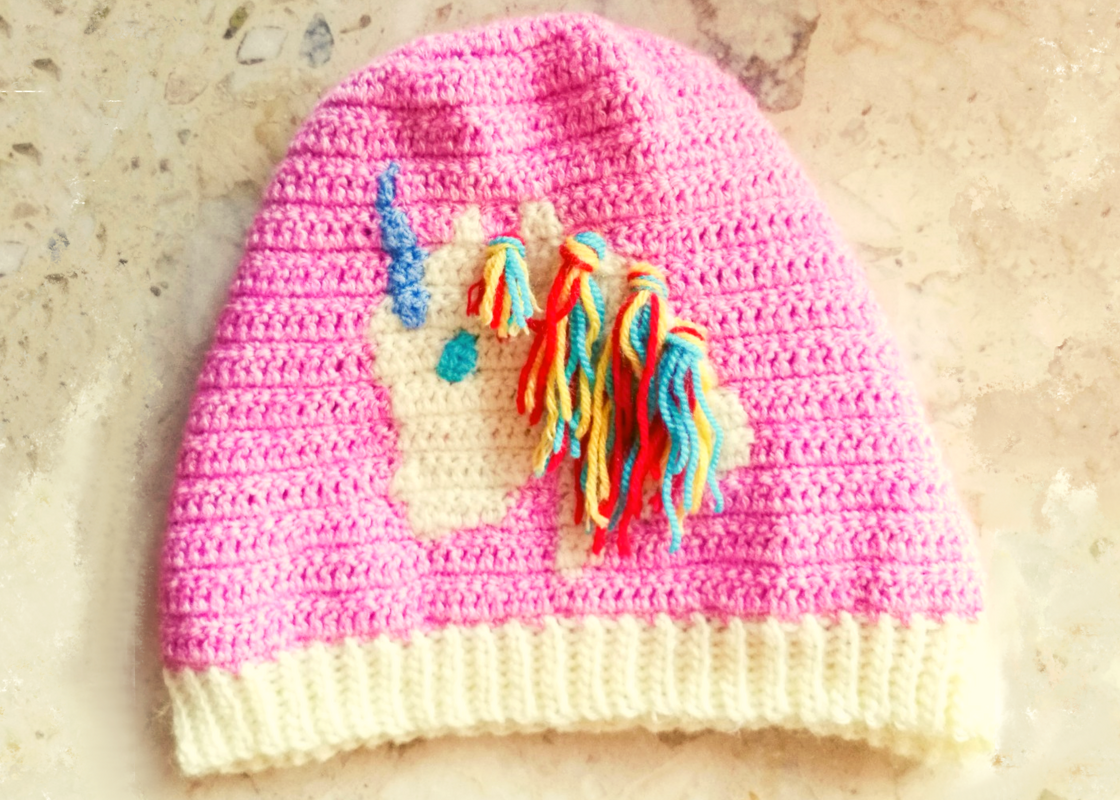 Crochet pattern: Unicorn hat for unicorn and horse fans