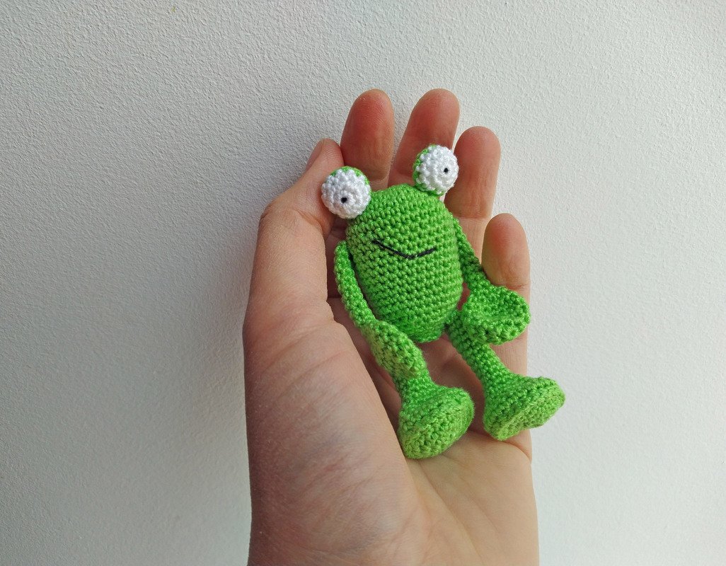 Tiny Frog, amigurumi toad - Image 3