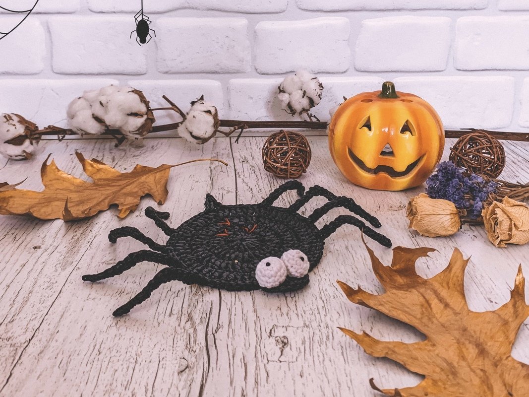Crochet coaster spider 3D Halloween and Thanksgiving PDF pattern and video - Image 2