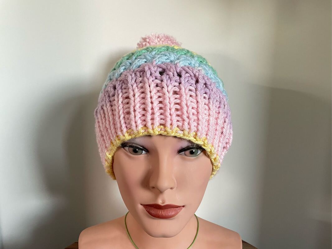 Strickmuster für Bommelmütze mit Flechtmuster in 2 verschiedenen Größen - Bild 5