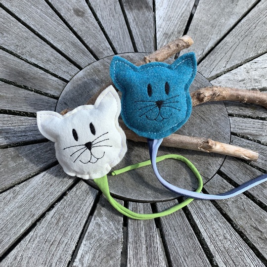 Katze Stickdatei ITH 10x10 Katzenspielzeug Haustierbedarf