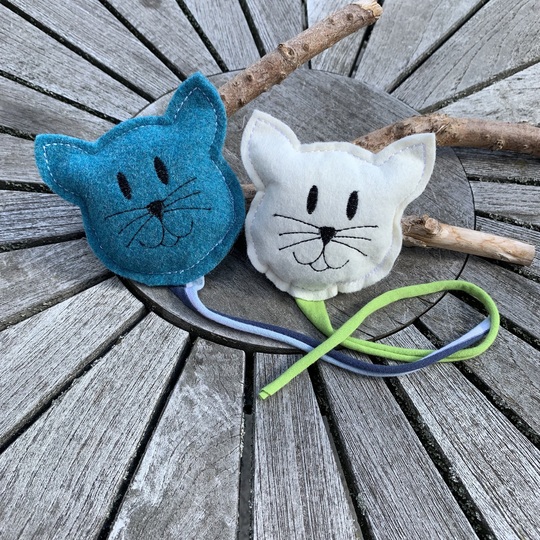 Katze Stickdatei ITH 10x10 Katzenspielzeug Haustierbedarf