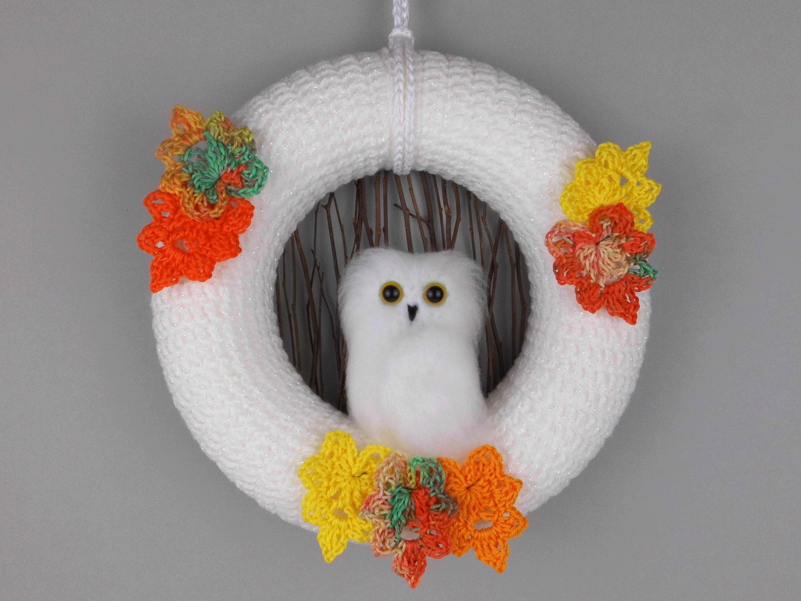 White Crochet Owl Wreath — Autumn Door Decor