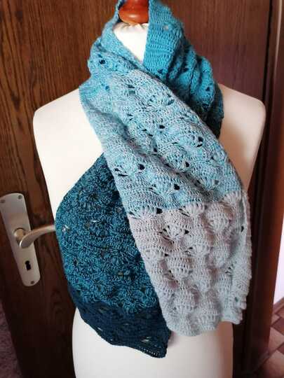 no 2 - Häkelanleitung für einen schicken und lässigen Schal