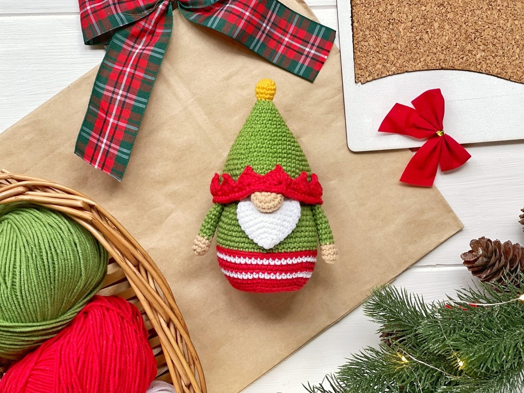 Crochet pattern Santa's helper gnome (PDF) - Image 7