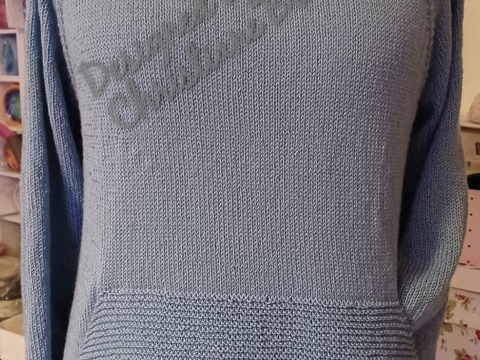 Be-hütet, Pullover mit Kapuze und Bauchtasche