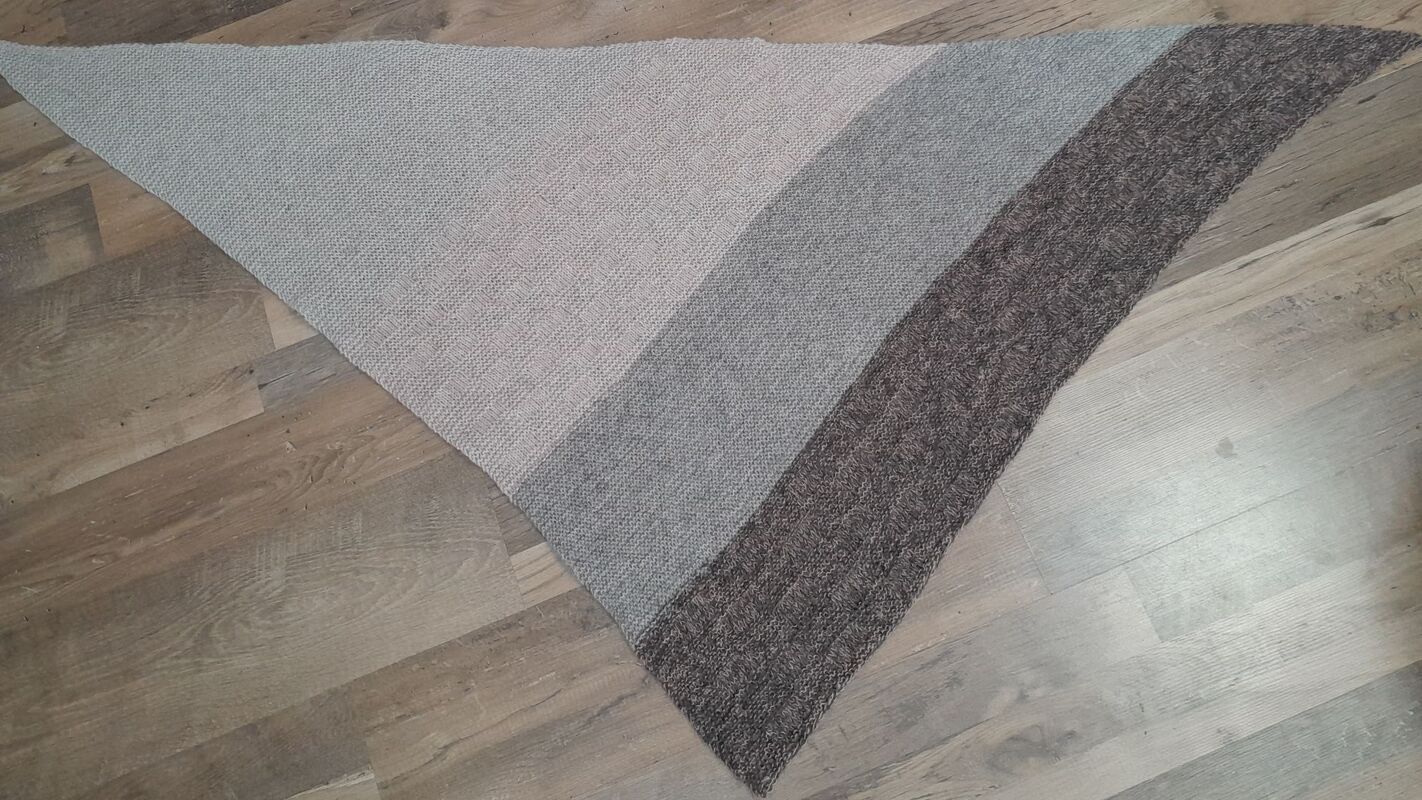 Anleitung für ein für ein großes, kuscheliges Dreiecktuch