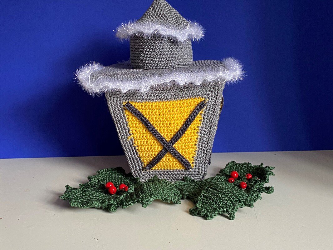 Weihnachtslaterne mit Stechpalme - Bild 3