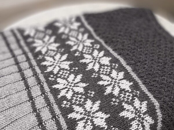 Knitting Pattern: Cowl Kuoko