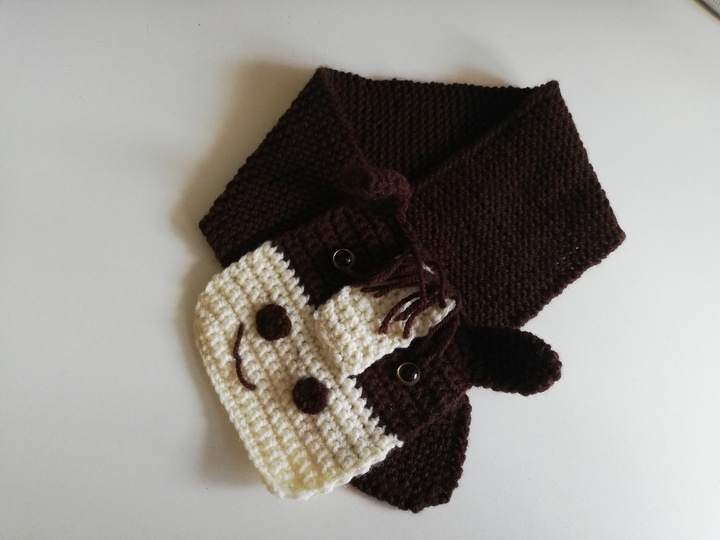 Strickanleitung Steckschal für Babys und Kinder mit tollem Pferdmotiv