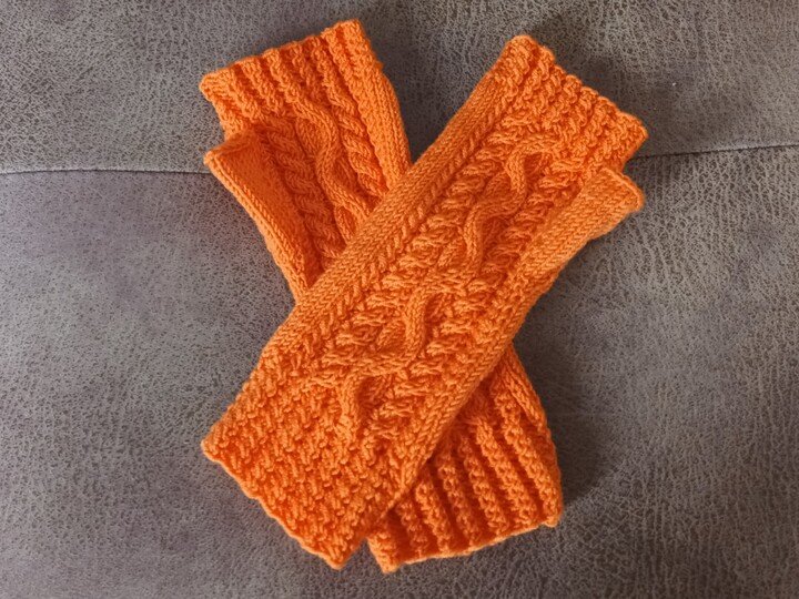 Strickanleitung für die Armstulpen "Rosalie"