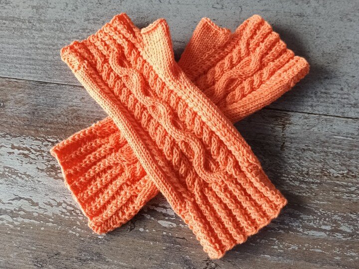 Strickanleitung für die Armstulpen "Rosalie"