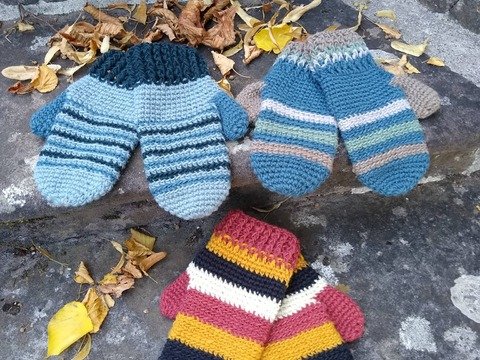 Häkelanleitung "Funny Stripes" für Fäustlinge Größe S, M und L