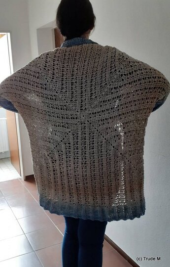 Viciado - Cocoon Shrug