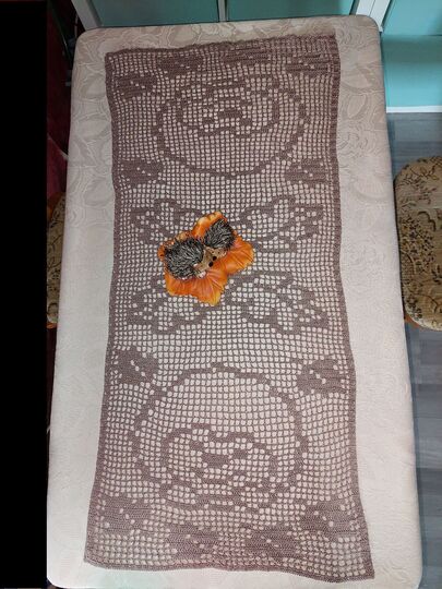 Tischläufer Herbst "kleiner Igel" Häkelanleitung