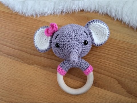 Häkelanleitung Babyrassel Elefant