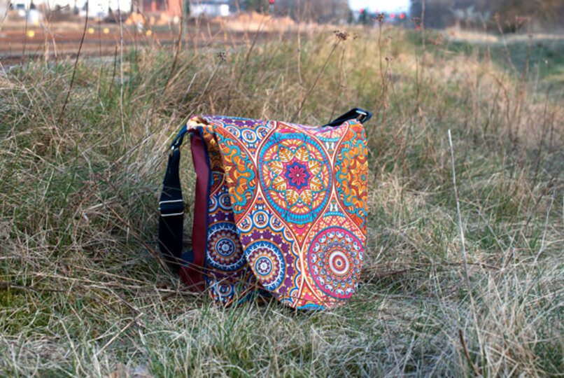 TARANEH - große Tasche nähen - Hochformat